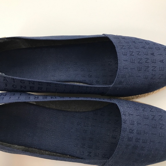 Etienne Aigner Navy Low Wedge Espadrilles Size 10 - Picture 6 of 8